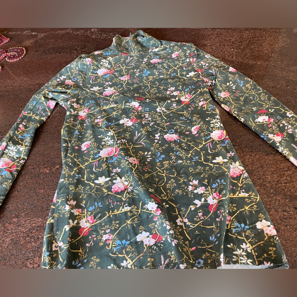 Zara Green Floral Patterned top